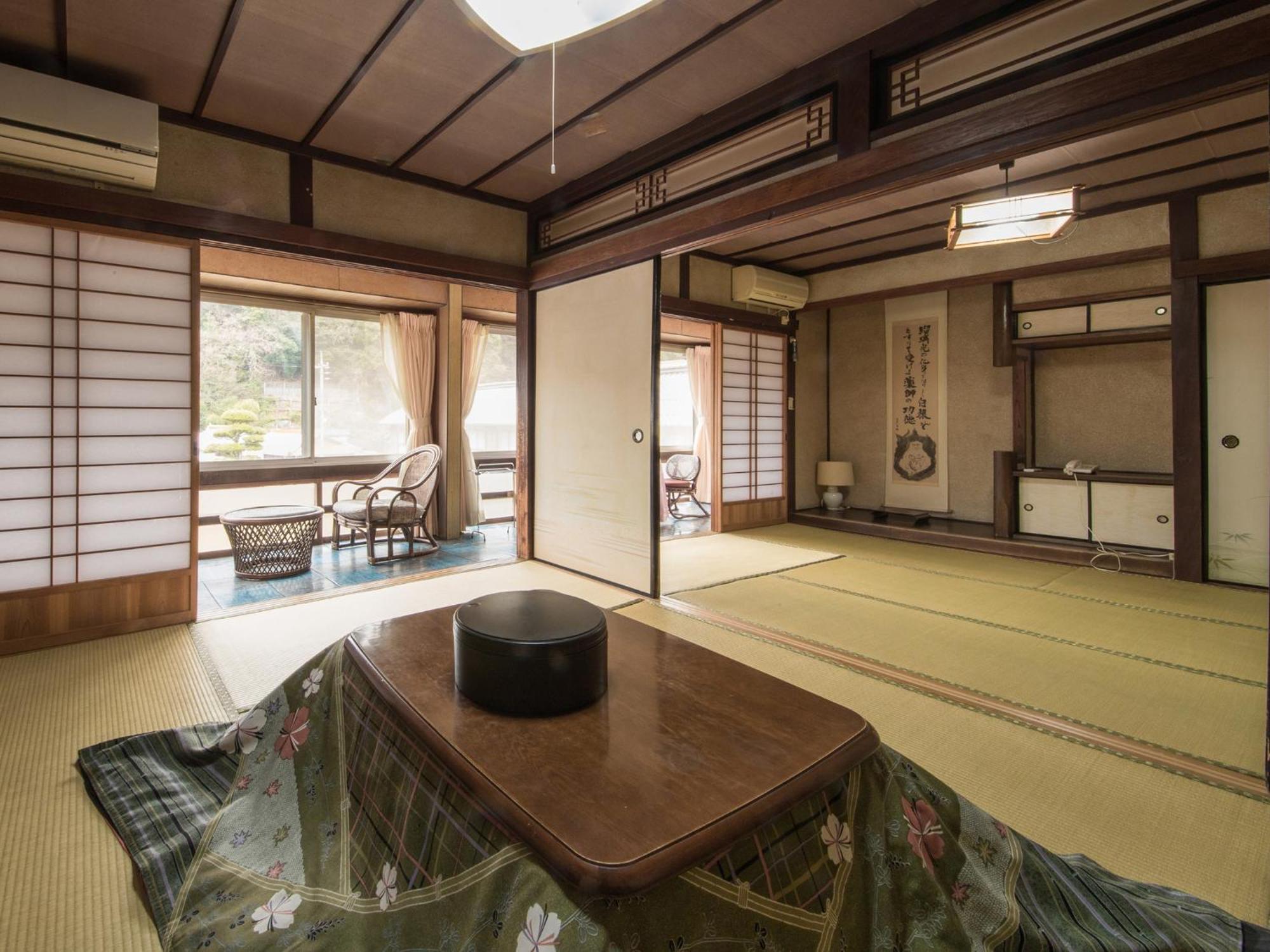 Izumiya Ryokan' Tawarayama Onsen Nagato  Extérieur photo